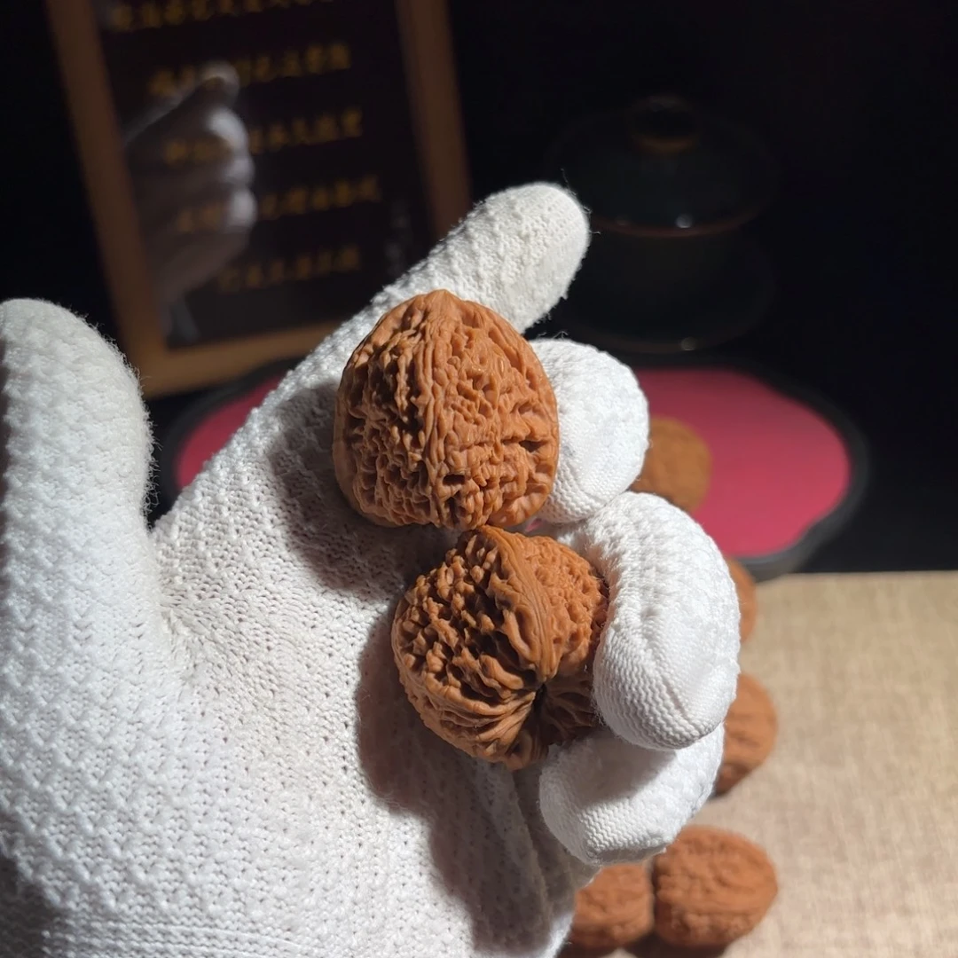 丁***丁吊坠文玩核桃核桃