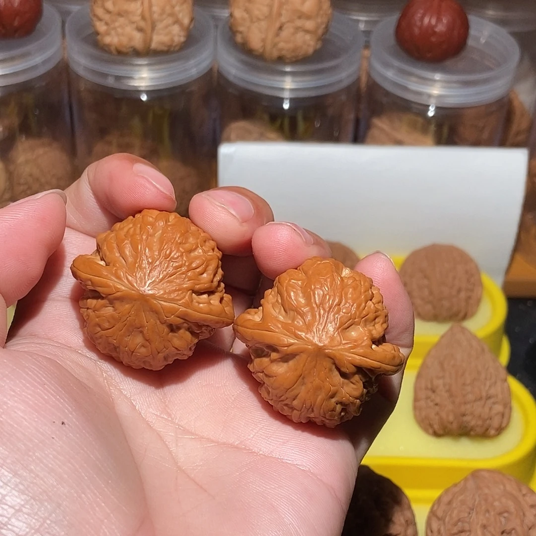 文玩核桃吊坠38铁锤妹妹