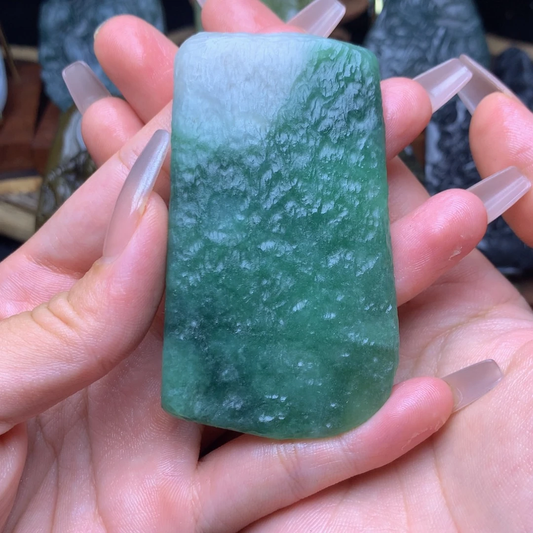 定制翡翠未镶嵌翡翠