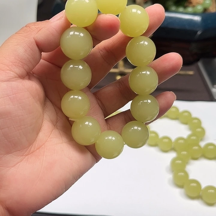 和田玉（糖玉）未镶嵌颈饰