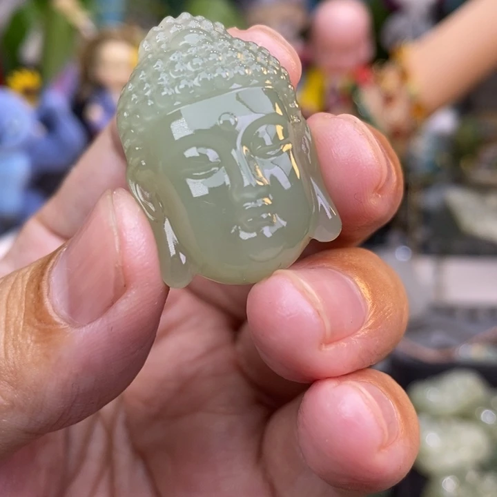 樊***玉和田玉未镶嵌颈饰