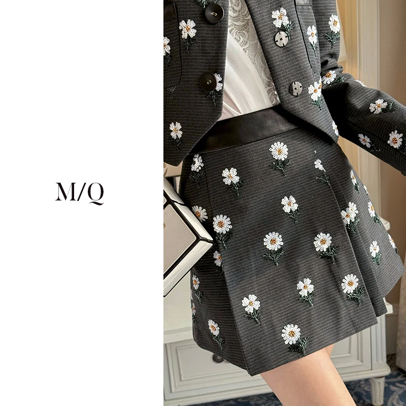 M/Q〔柏林画报〕手工立体提花半裙MQ8123