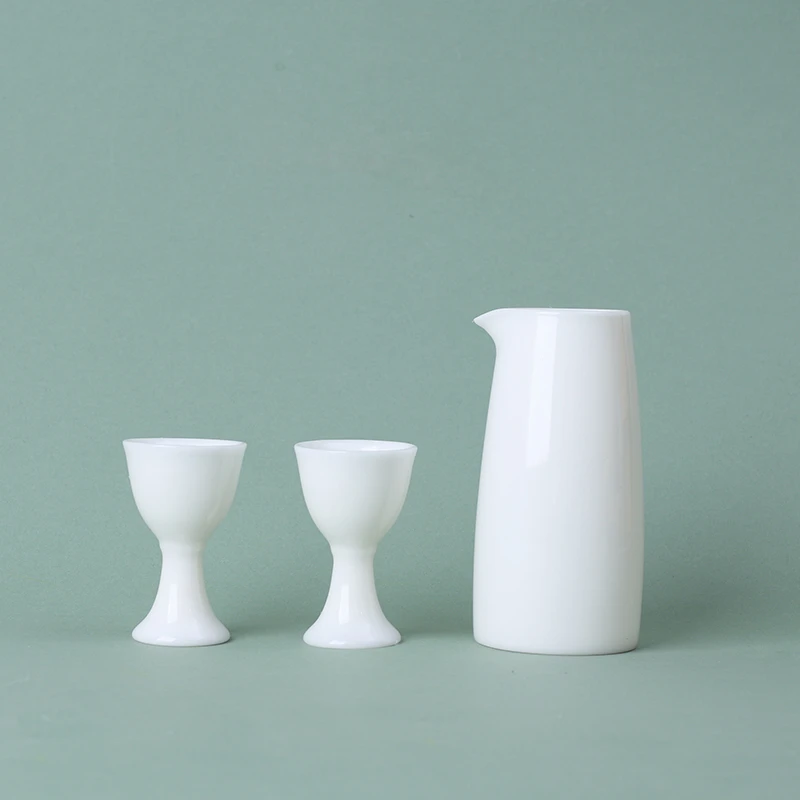 何白 羊脂玉瓷酒具一壶两杯陶瓷分酒器酒杯高端送礼