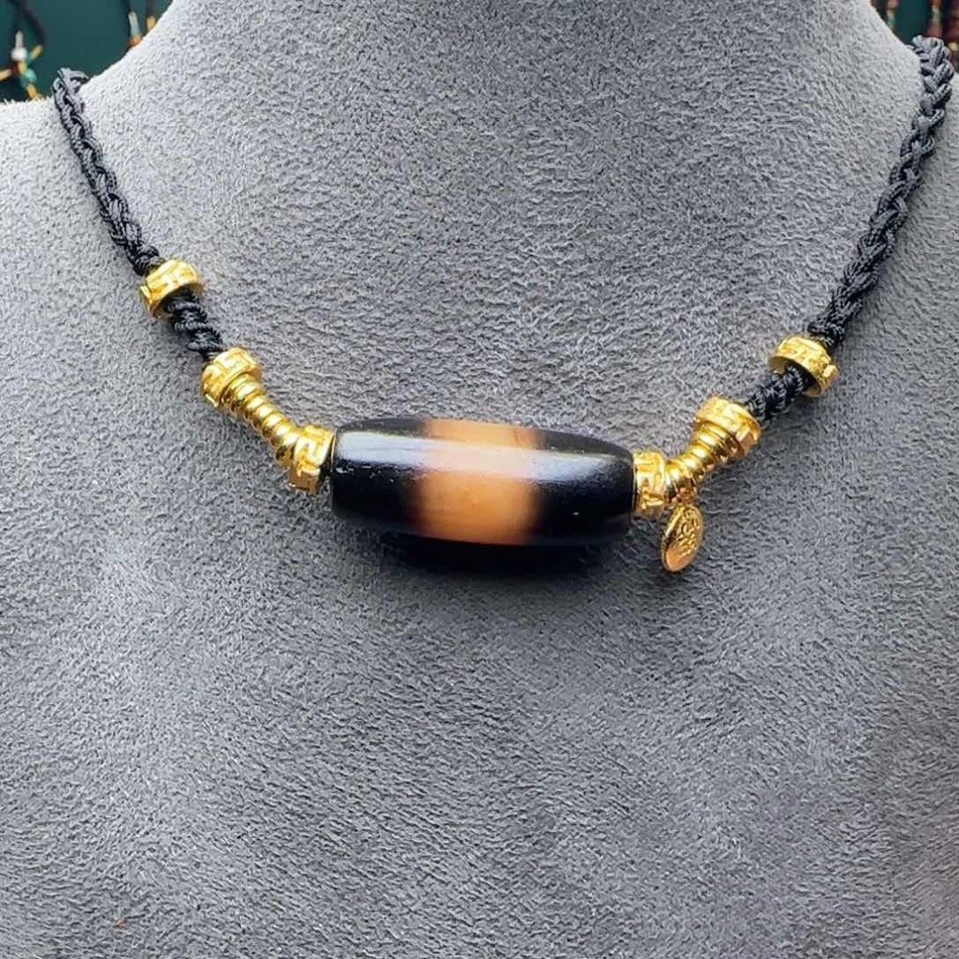 未镶嵌颈饰玛瑙/玉髓