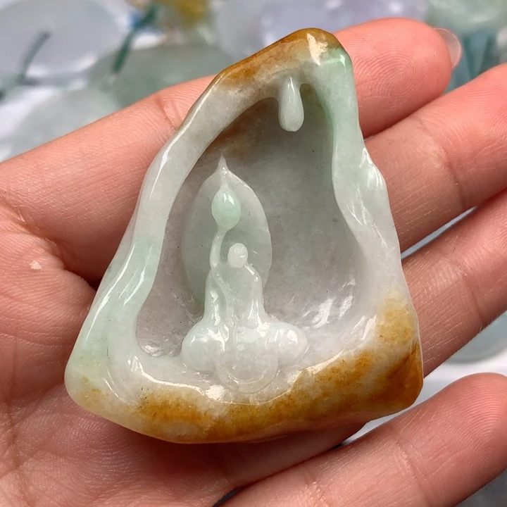 翡翠未镶嵌颈饰翡翠