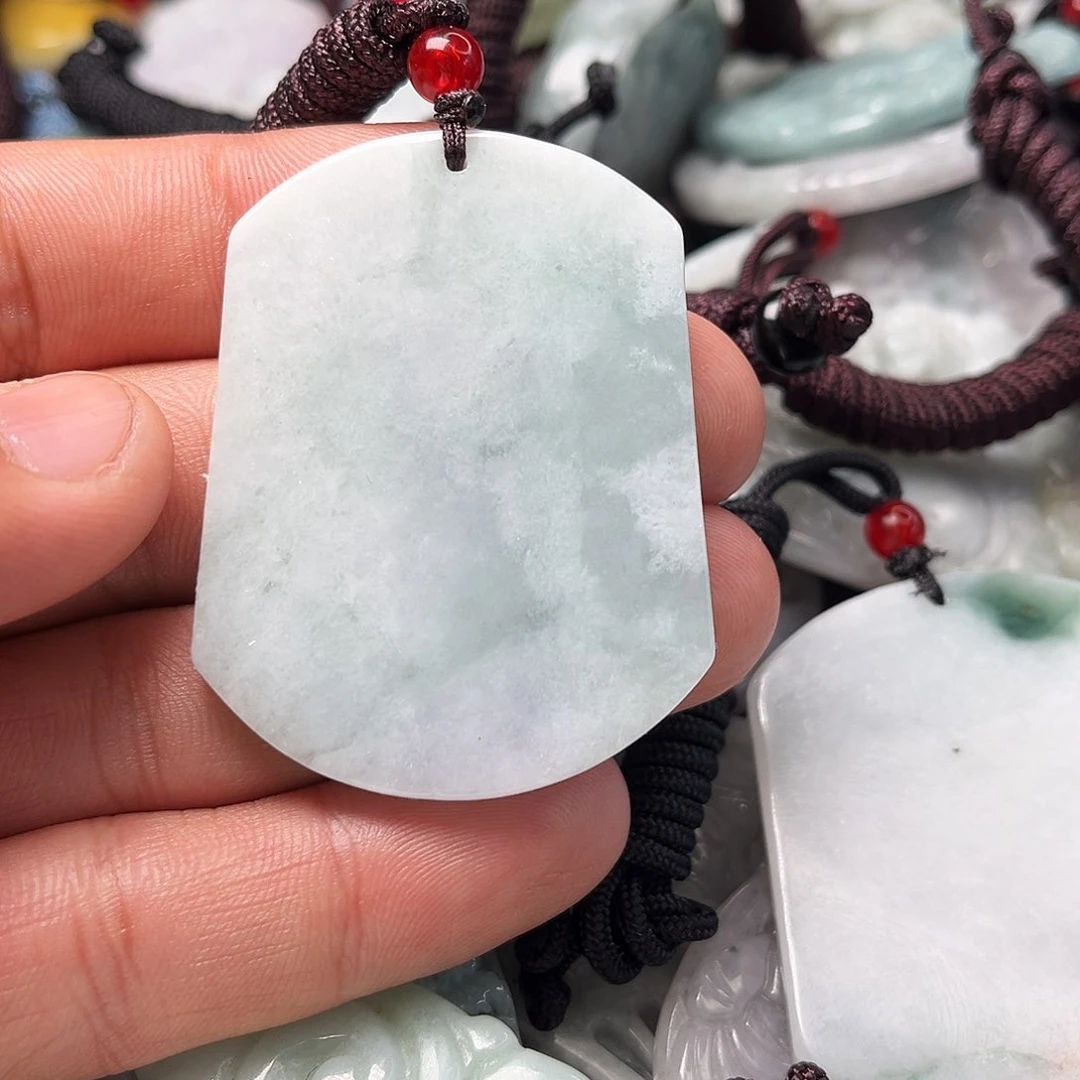 翡翠吊坠(赠链)未镶嵌云*天然缅甸翡翠A貨吊墜