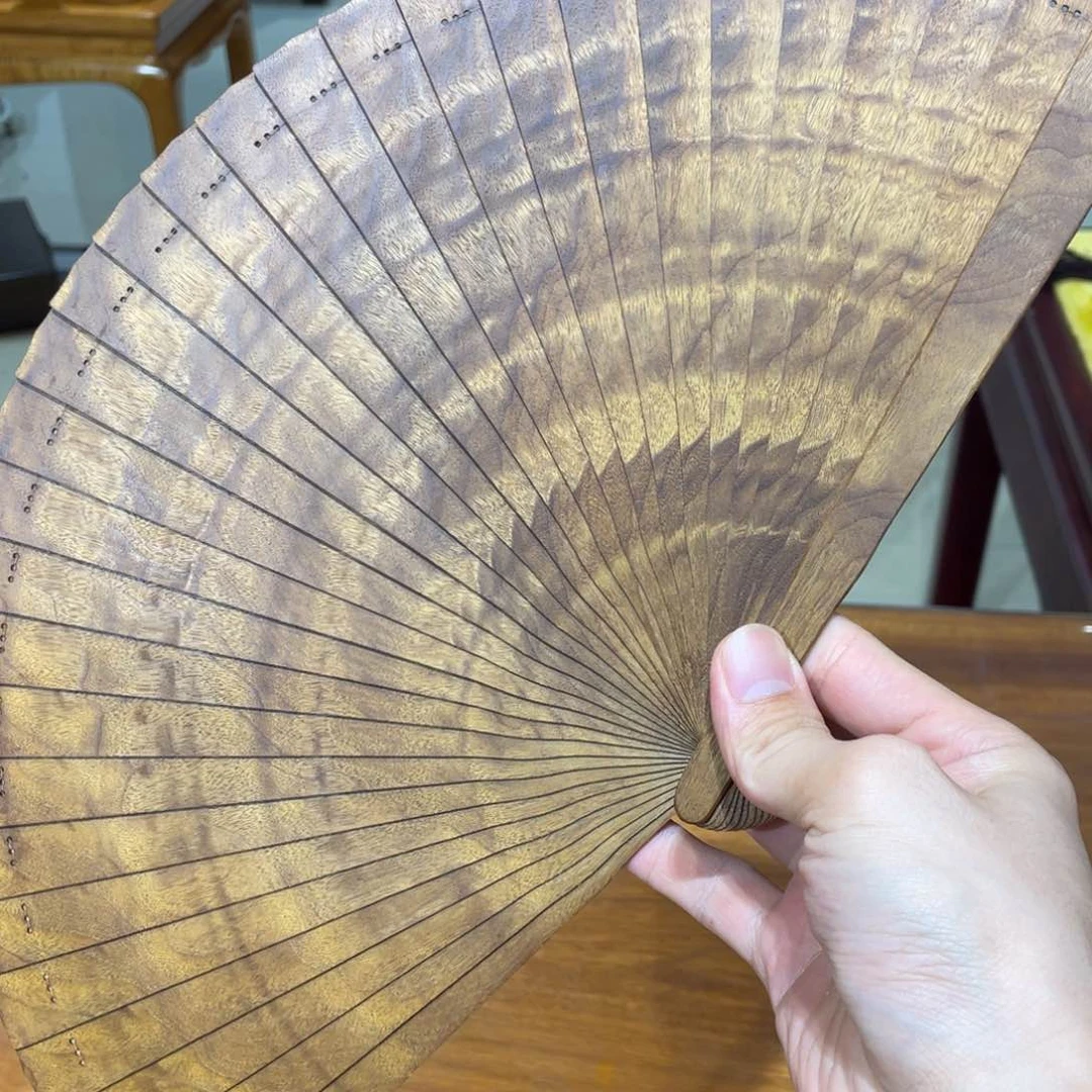 金丝楠用****3金丝楠苏扇11