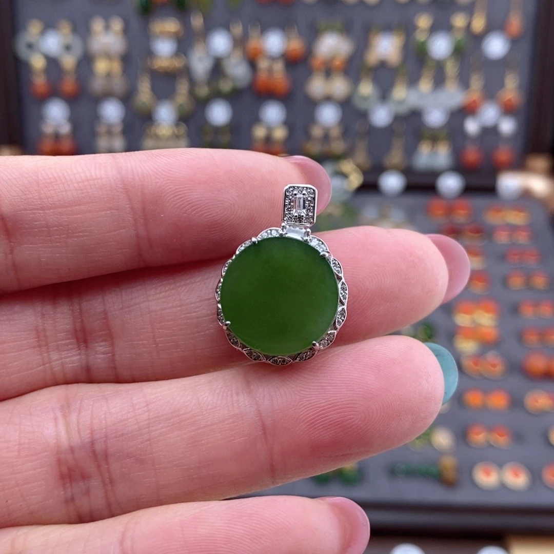 颈饰银S925镶嵌和田玉