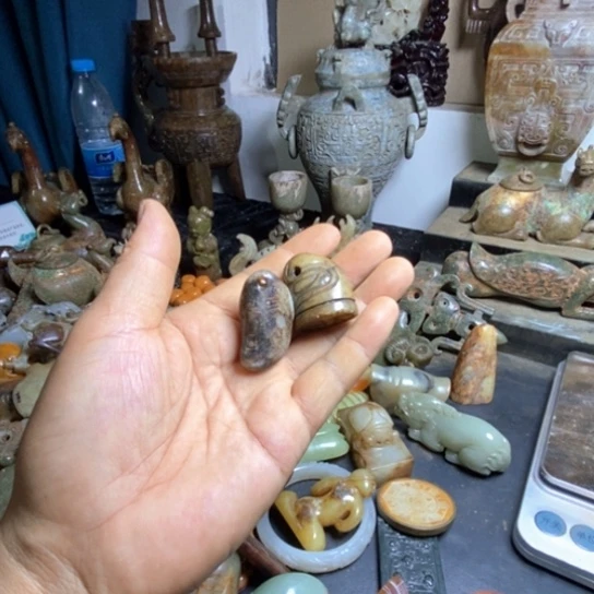 未镶嵌和田玉（糖玉）珠宝奇石