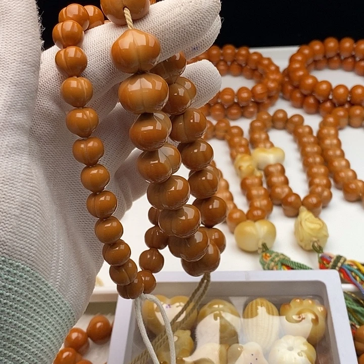 张***怀猴头核桃吊坠猴头