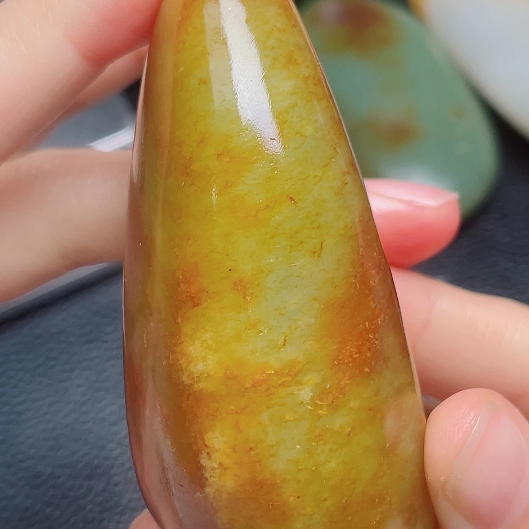 和田玉未镶嵌珠宝奇石