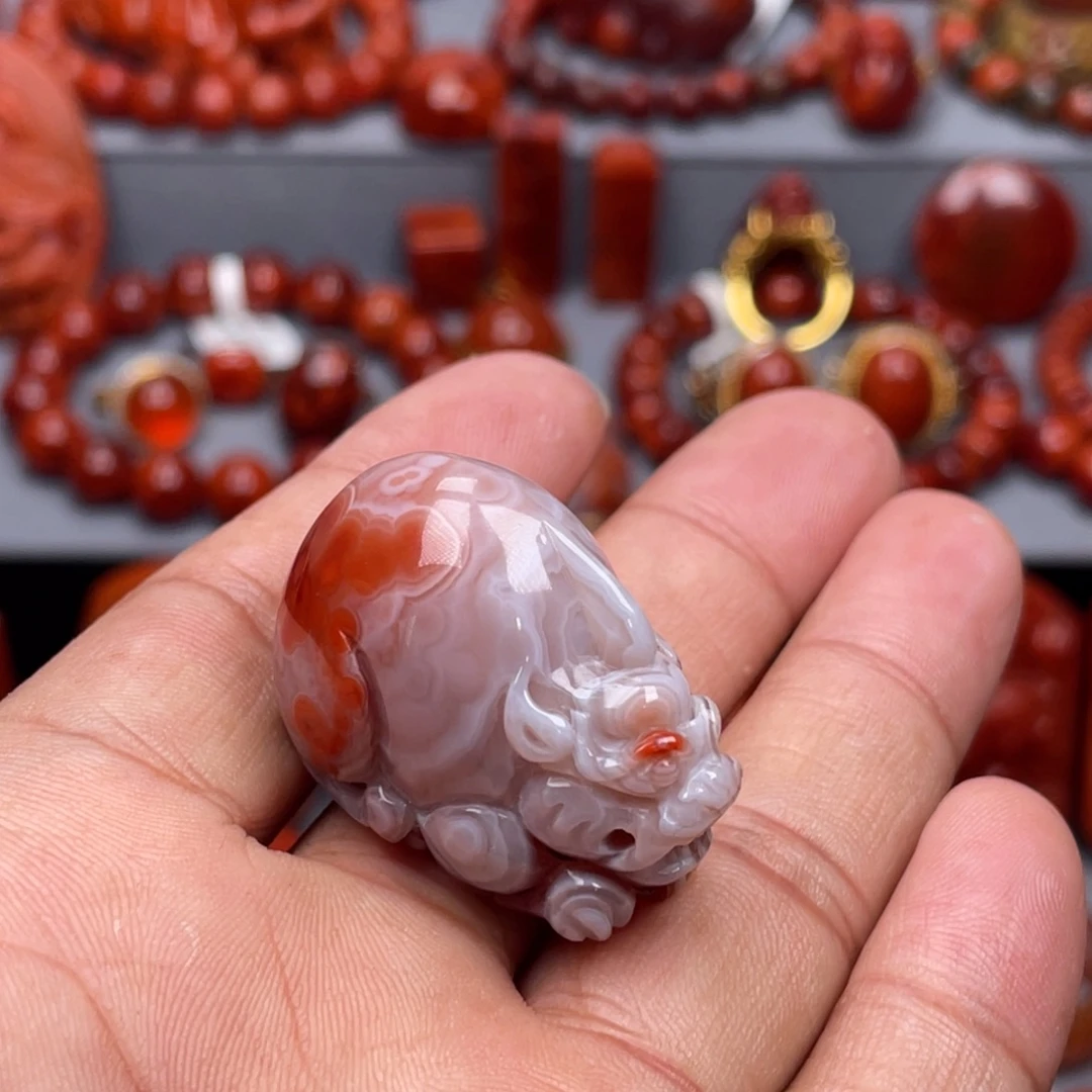 南红玛瑙未镶嵌珠宝奇石吊坠