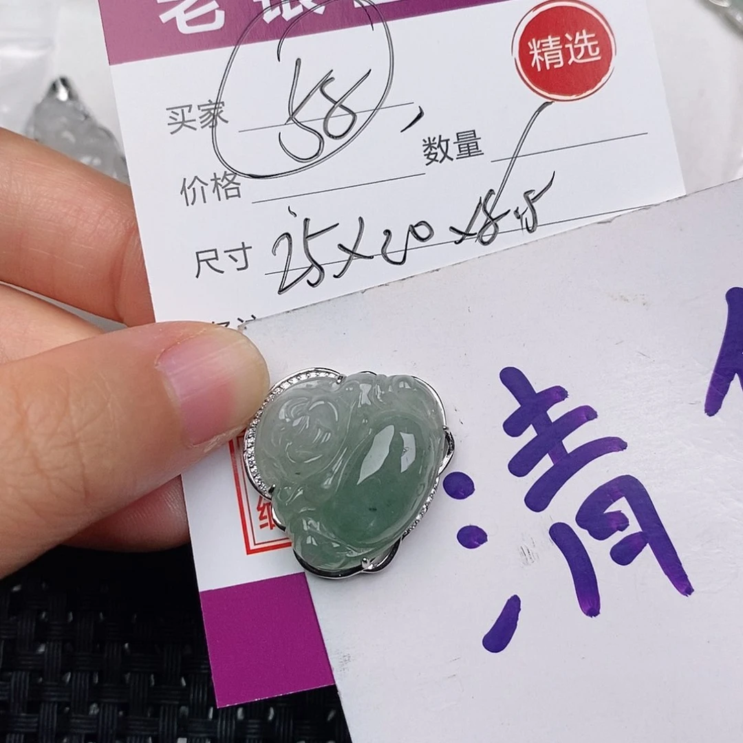 颈饰银S925镶嵌翡翠