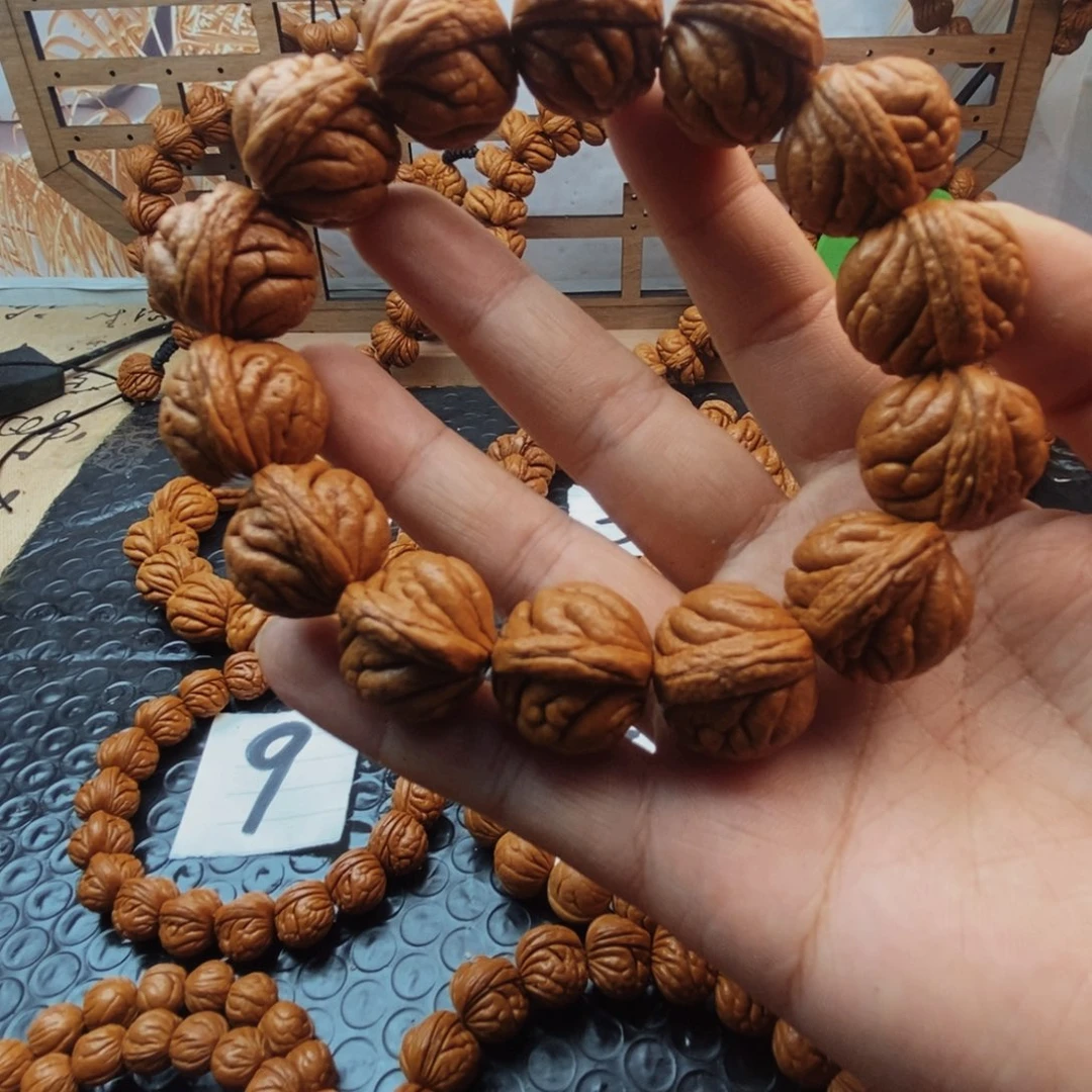 文玩核桃吊坠龙纹桃核