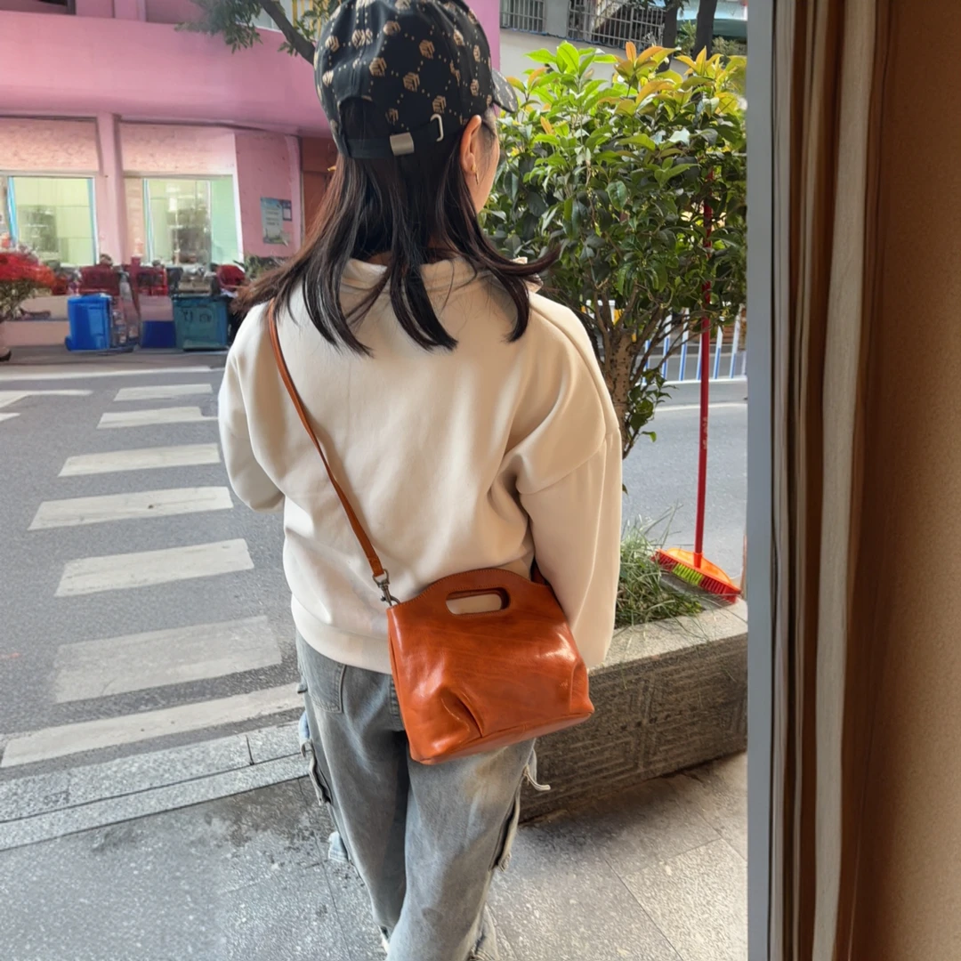 云朵2015树膏水洗植绒头层牛皮