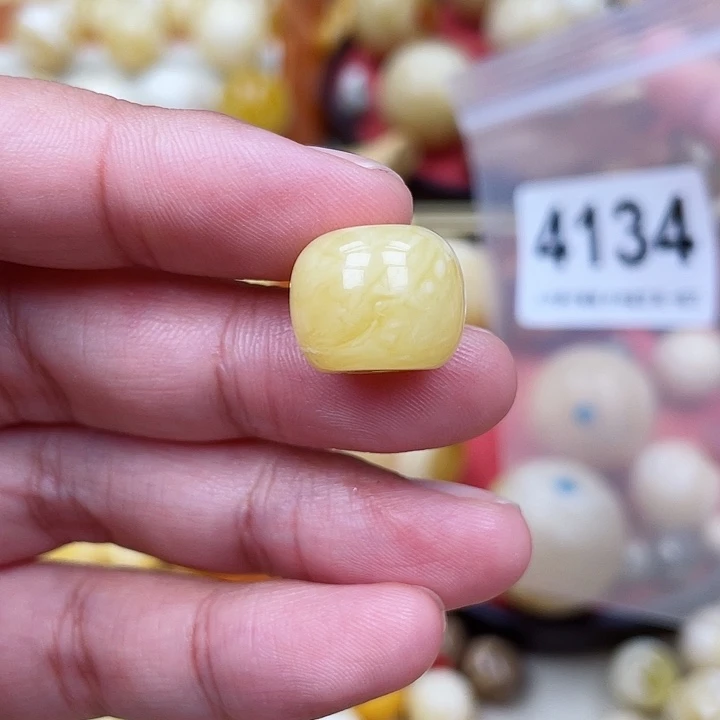 蜜蜡未镶嵌珠宝奇石粉15