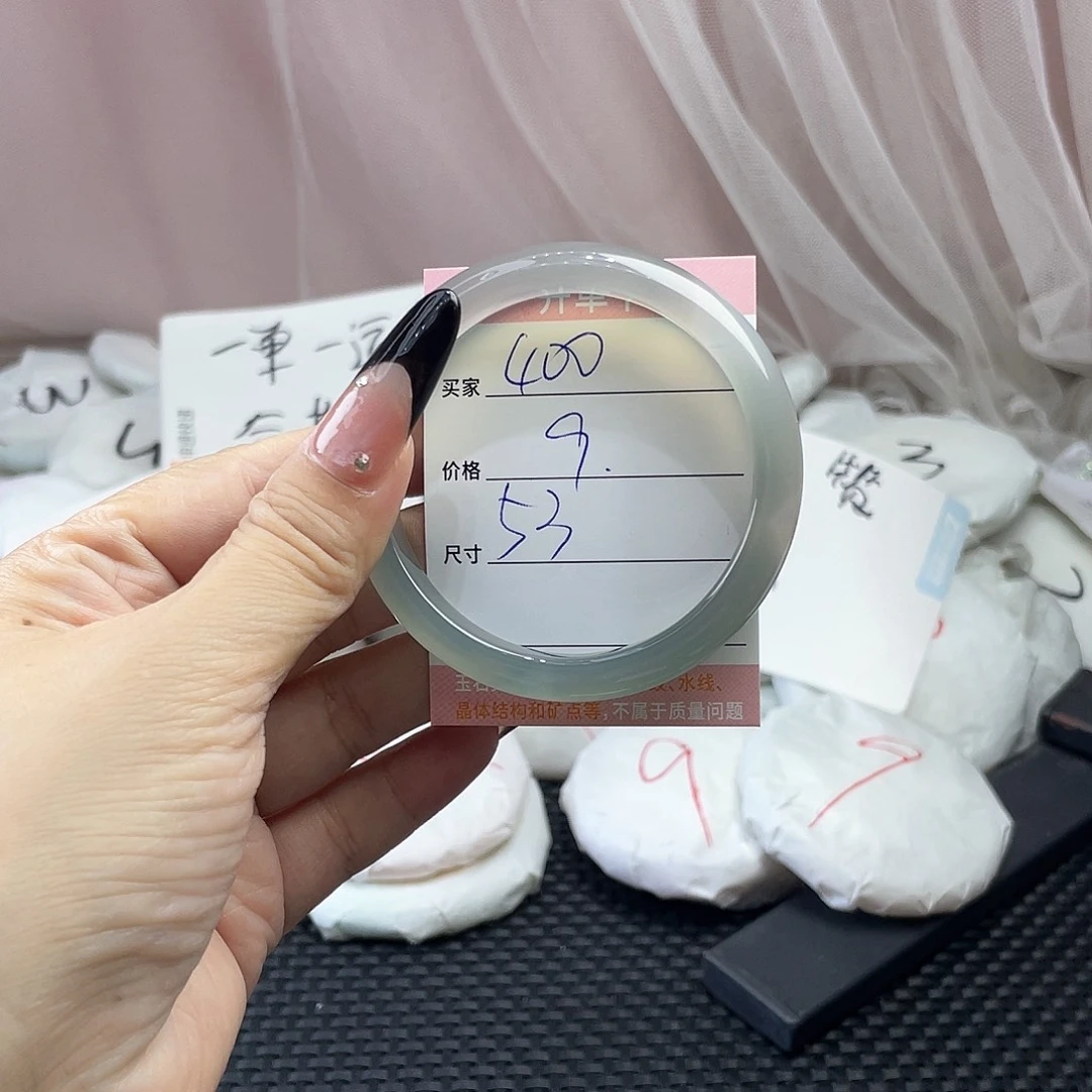 玛瑙/玉髓未镶嵌手镯400