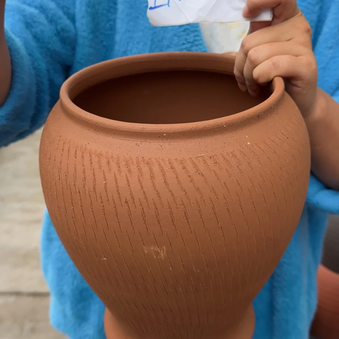 花盆紫砂口20高29瑕疵火裂