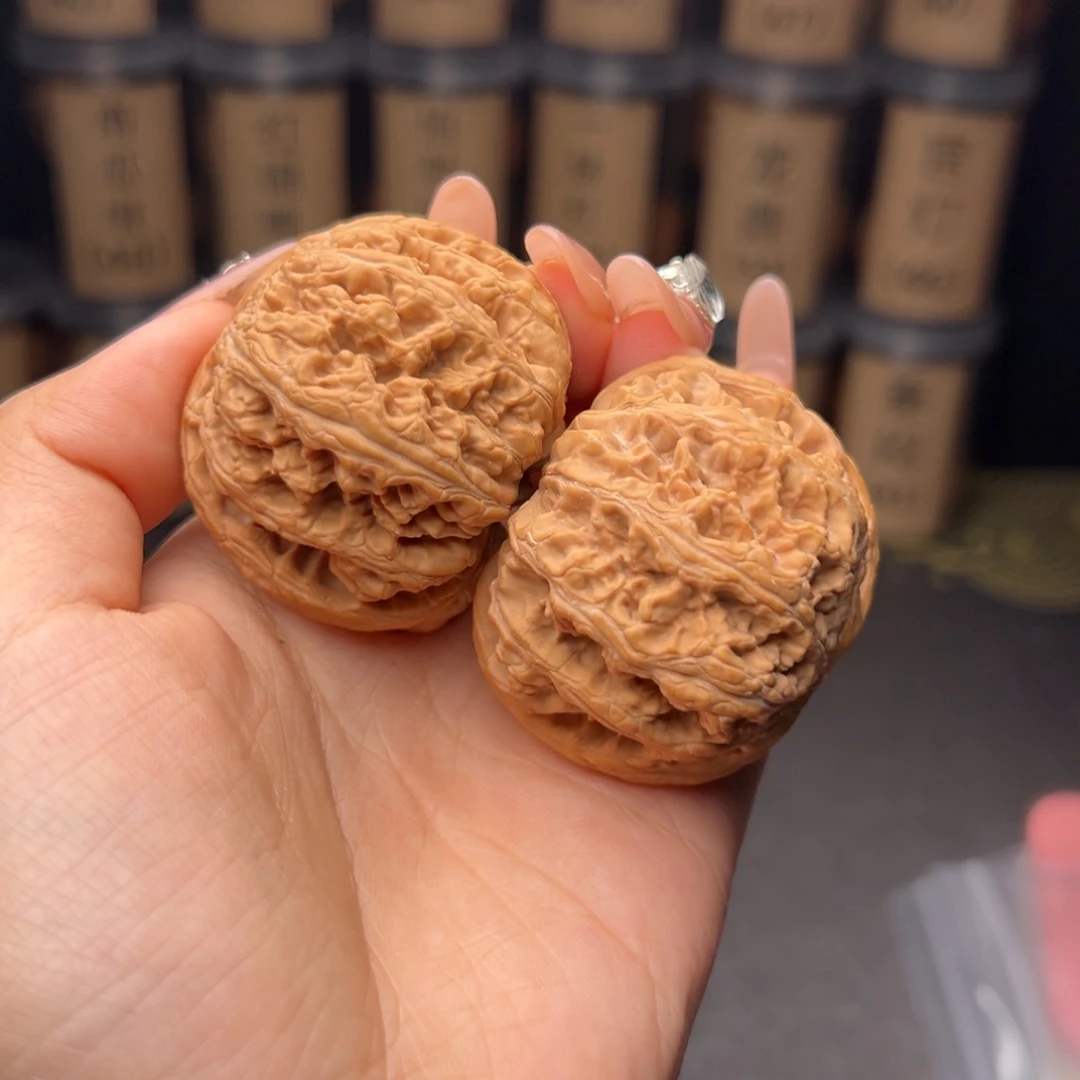 苦***️文玩核桃吊坠大粗筋