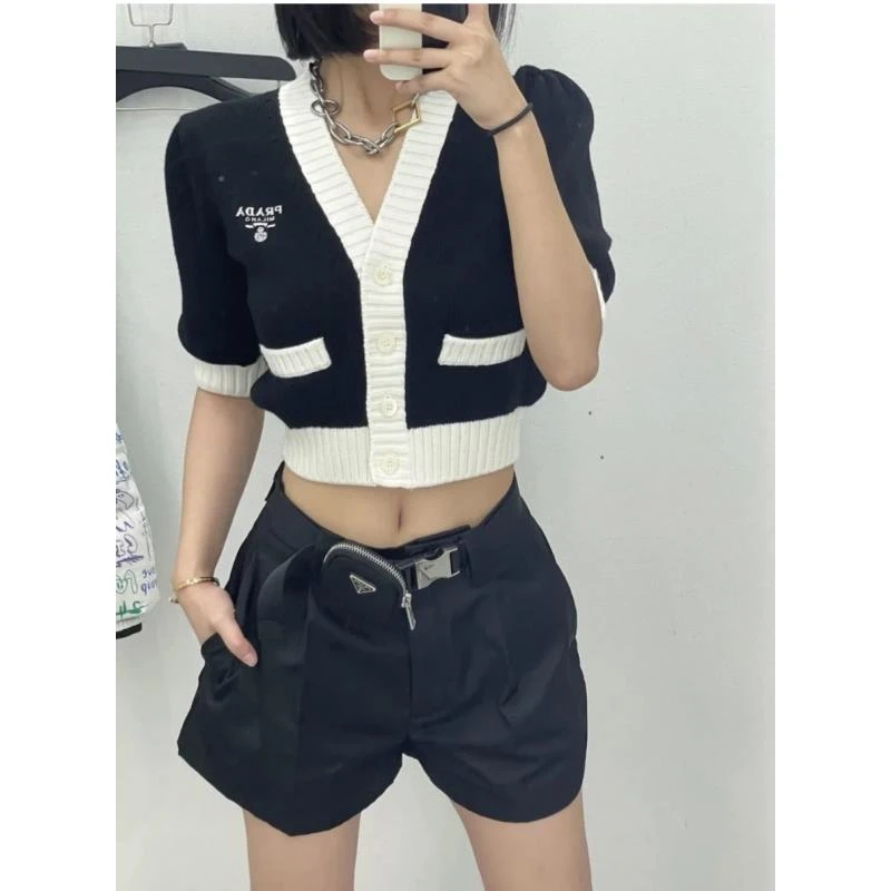 99新 Prada/普拉达 bb1434  再生锦纶 三角标腰包战术腰带短裤 38