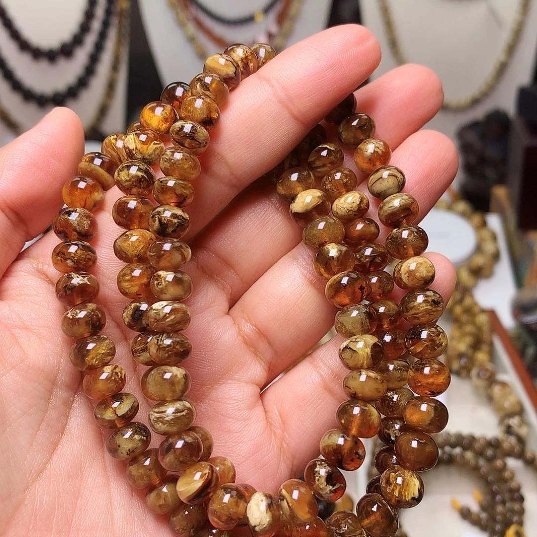 北***宸琥珀未镶嵌裸石抚顺琥珀883