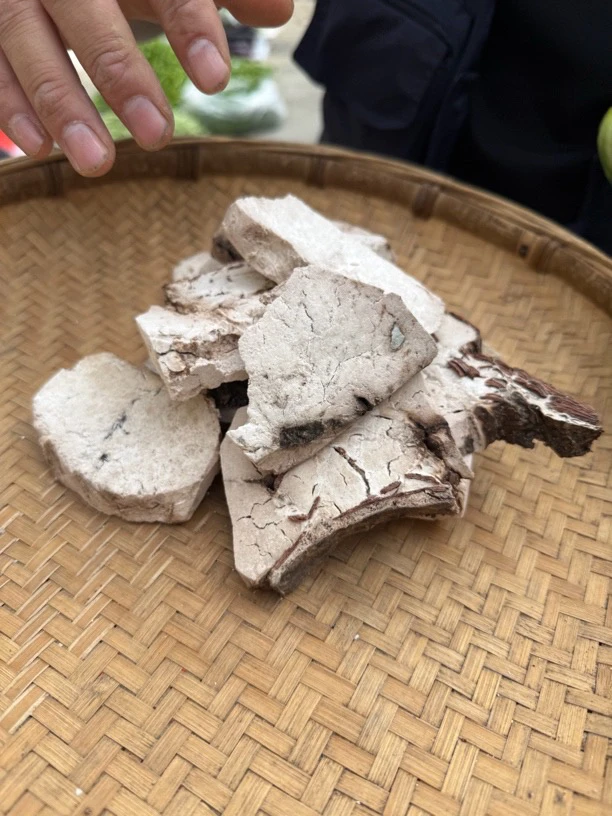 湘西自然晒干无硫茯苓片茯神片