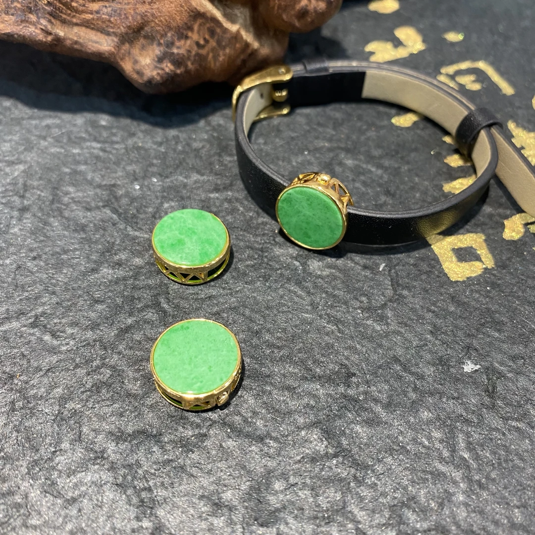 【山玥珠宝】天然翡翠手牌吊坠两用款圆牌（多样性发货1件）