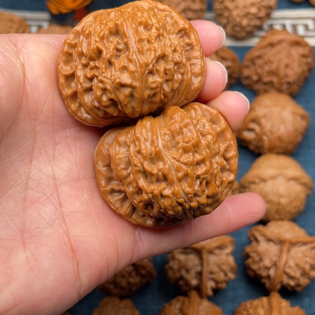 文玩核桃把件44全品精品闷白