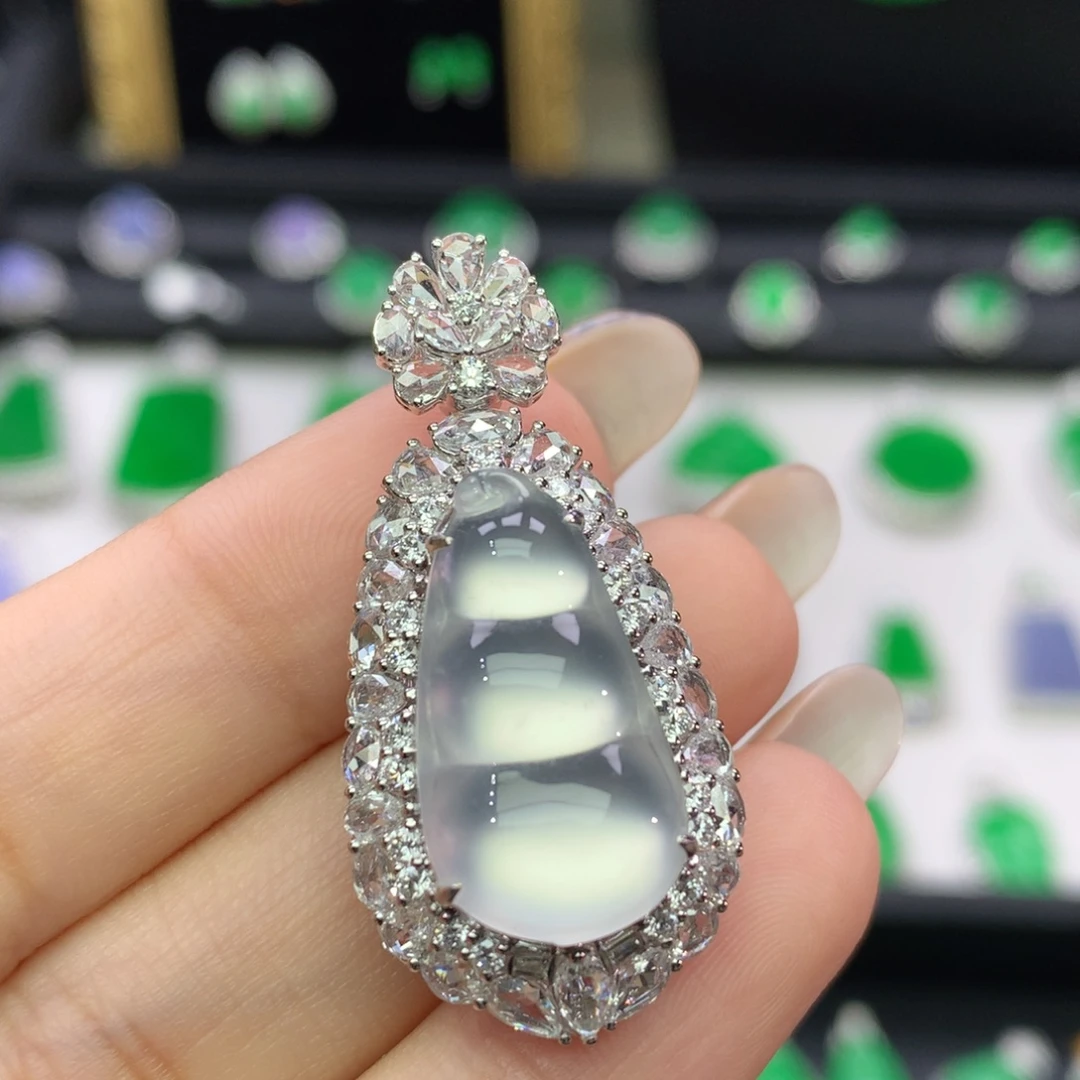 翡翠18K金镶嵌吊坠(不含链)