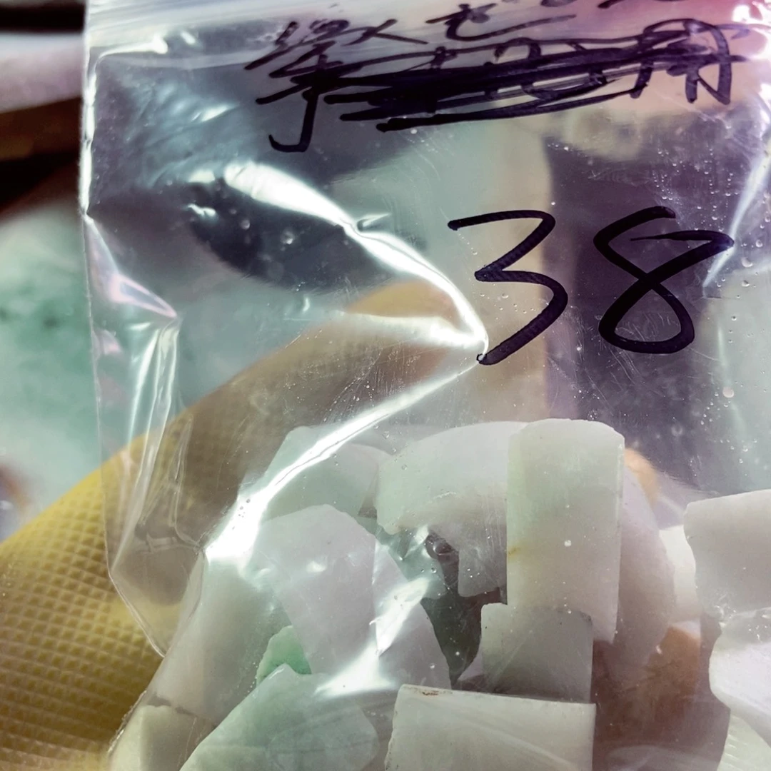 翡翠裸石?****尽翡翠天然