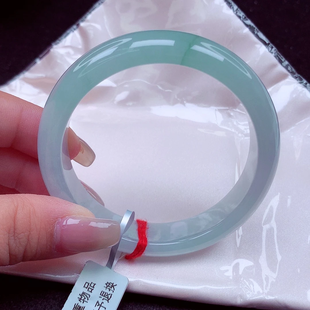 ****翡翠未镶嵌手镯天然缅甸翡翠A货