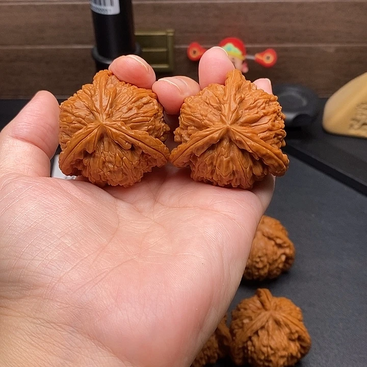 奋***前文玩核桃把件白奔
