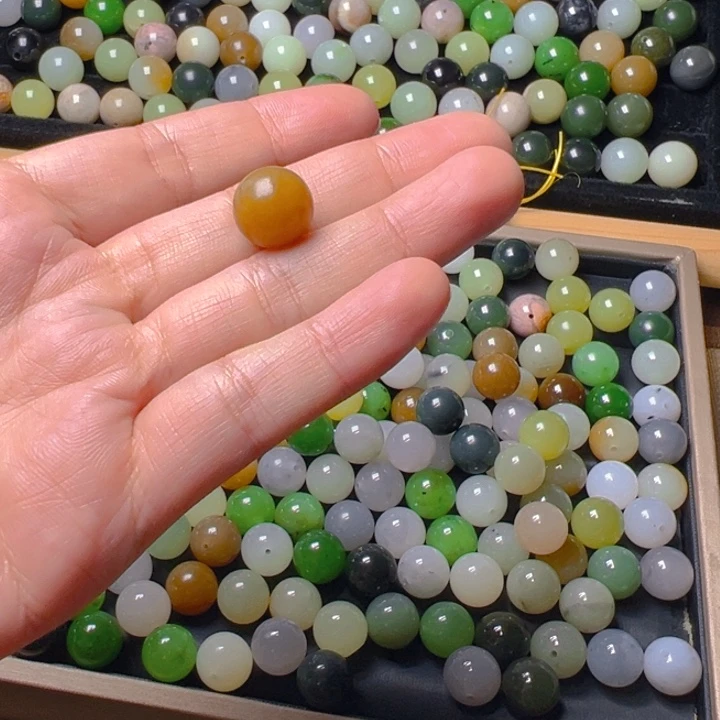 和田玉未镶嵌车挂