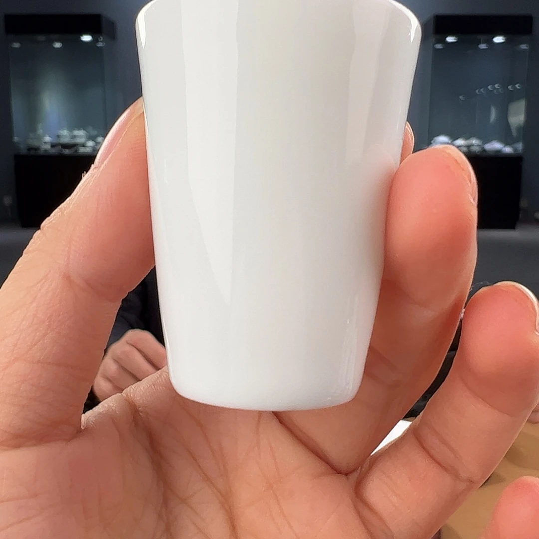 瓷柴窑素胎闻香杯（标本）