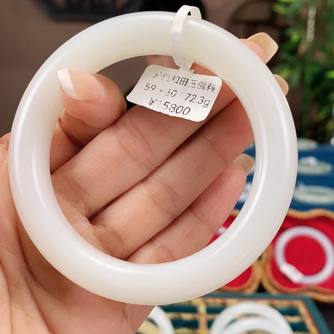 未镶嵌手镯和田玉E077