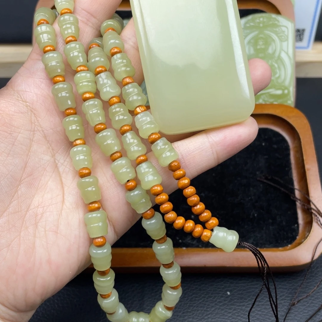 想*…新疆昆仑山料