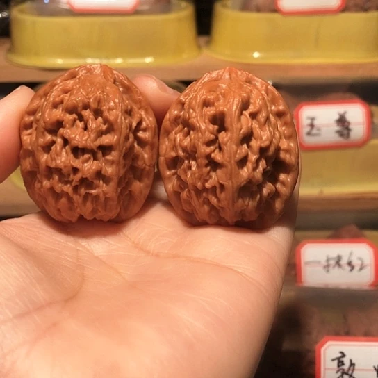 赵*宝文玩核桃把件红莲