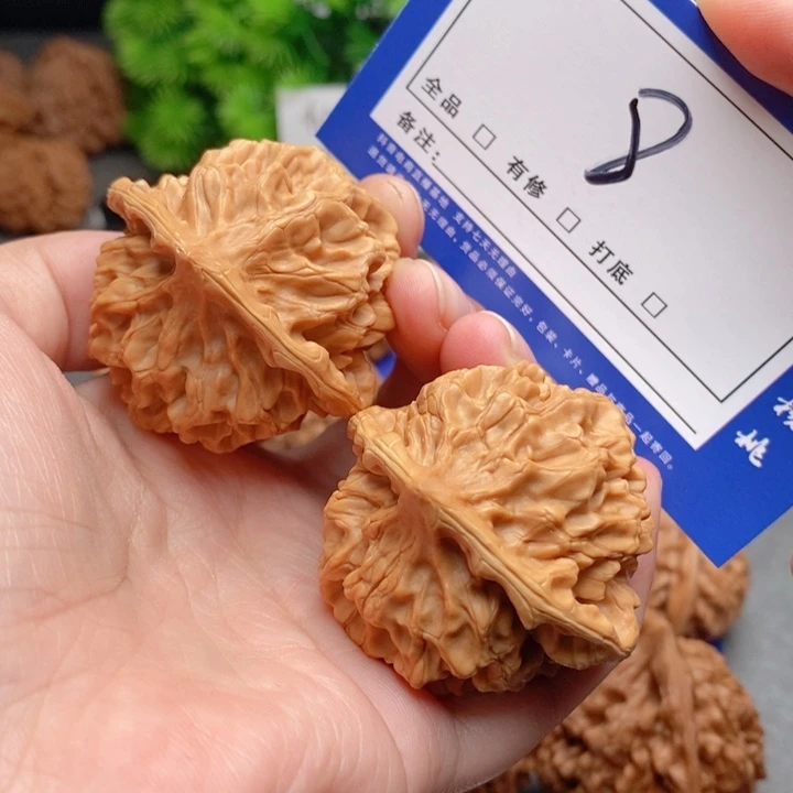 桃核把件44帝王8号牌