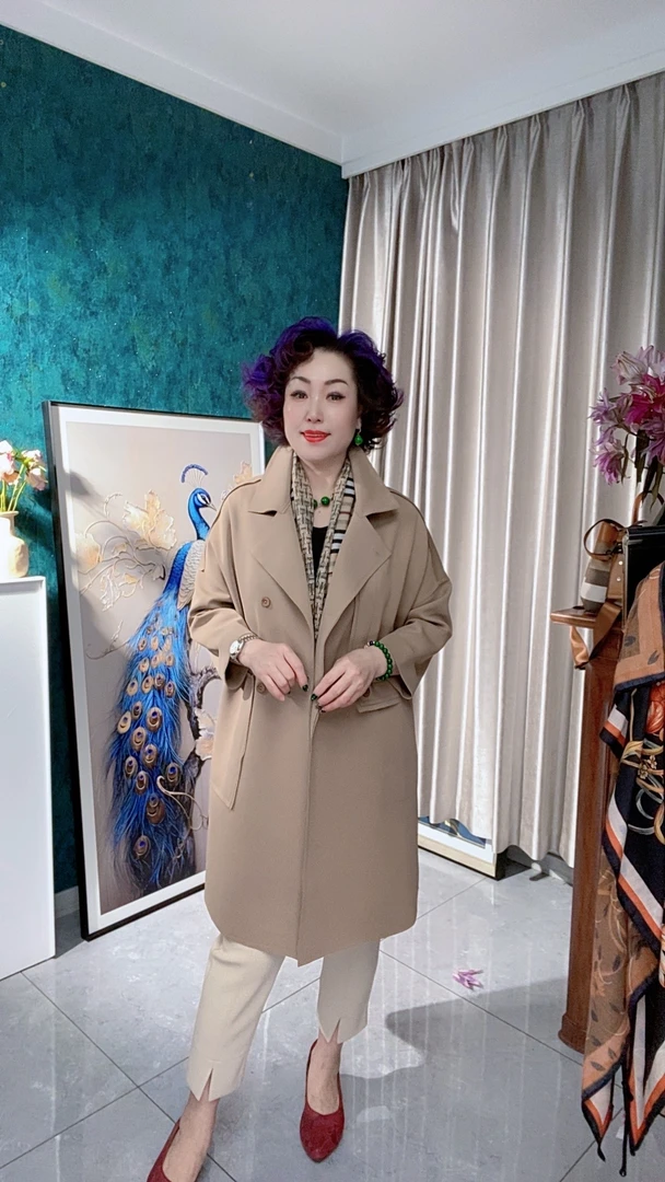 【敏敏家】休闲翻领宽松春季新款纯色外套