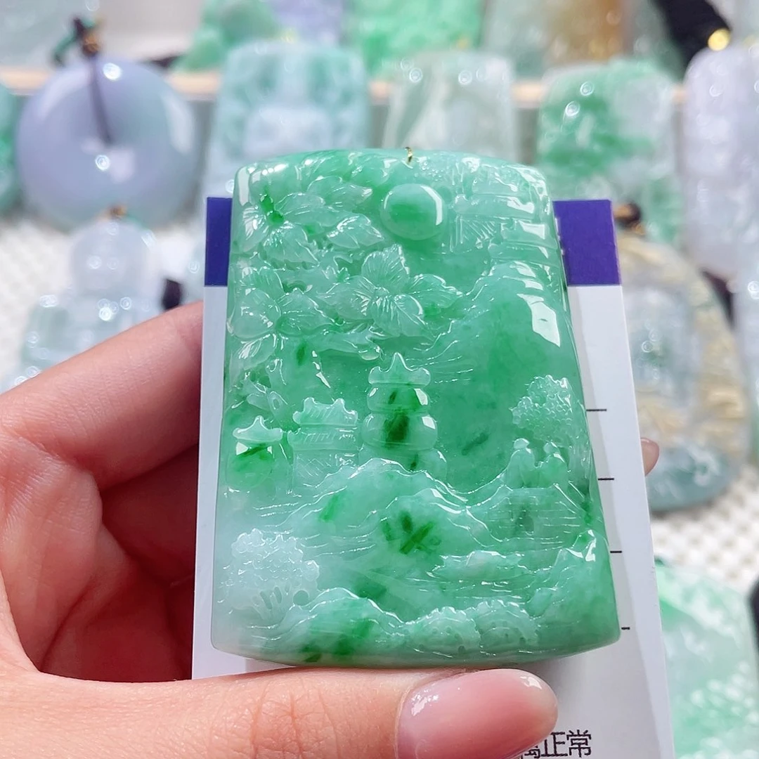 颈饰未镶嵌翡翠山水