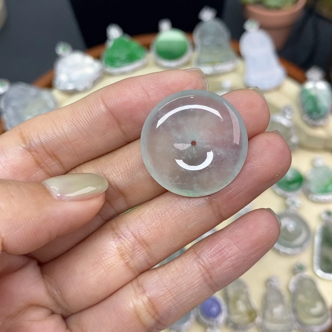 翡翠颈饰未镶嵌A货翡翠