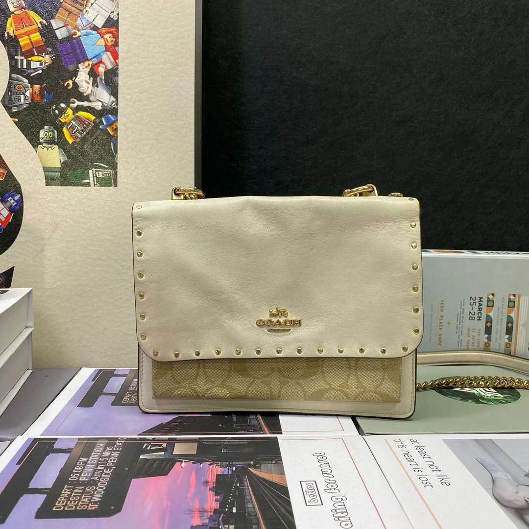 90新 COACH/蔻驰 22488斜挎包21*17