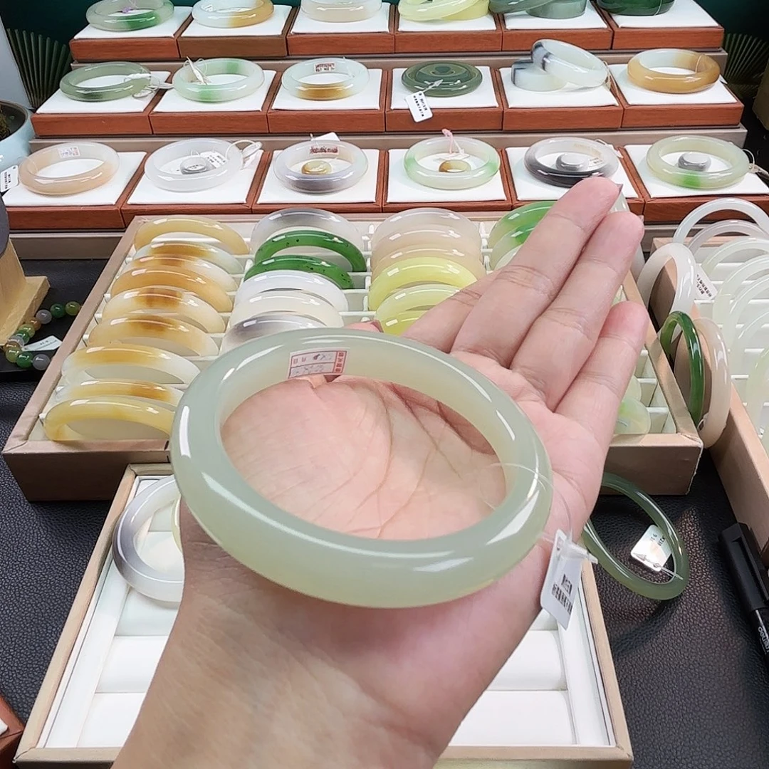 未镶嵌手镯和田玉59