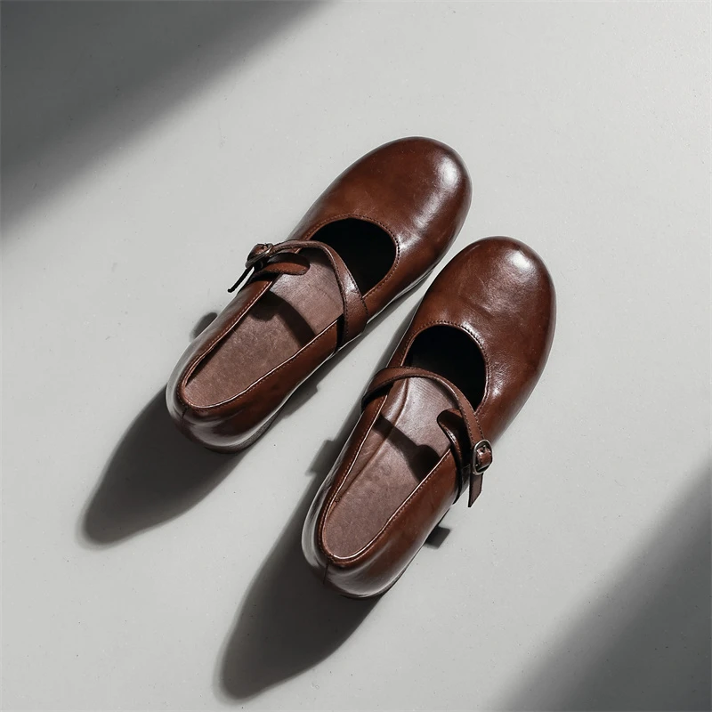 弘达新款手工做旧水洗马皮浅口玛丽珍鞋圆头通勤软底休闲单鞋99-6