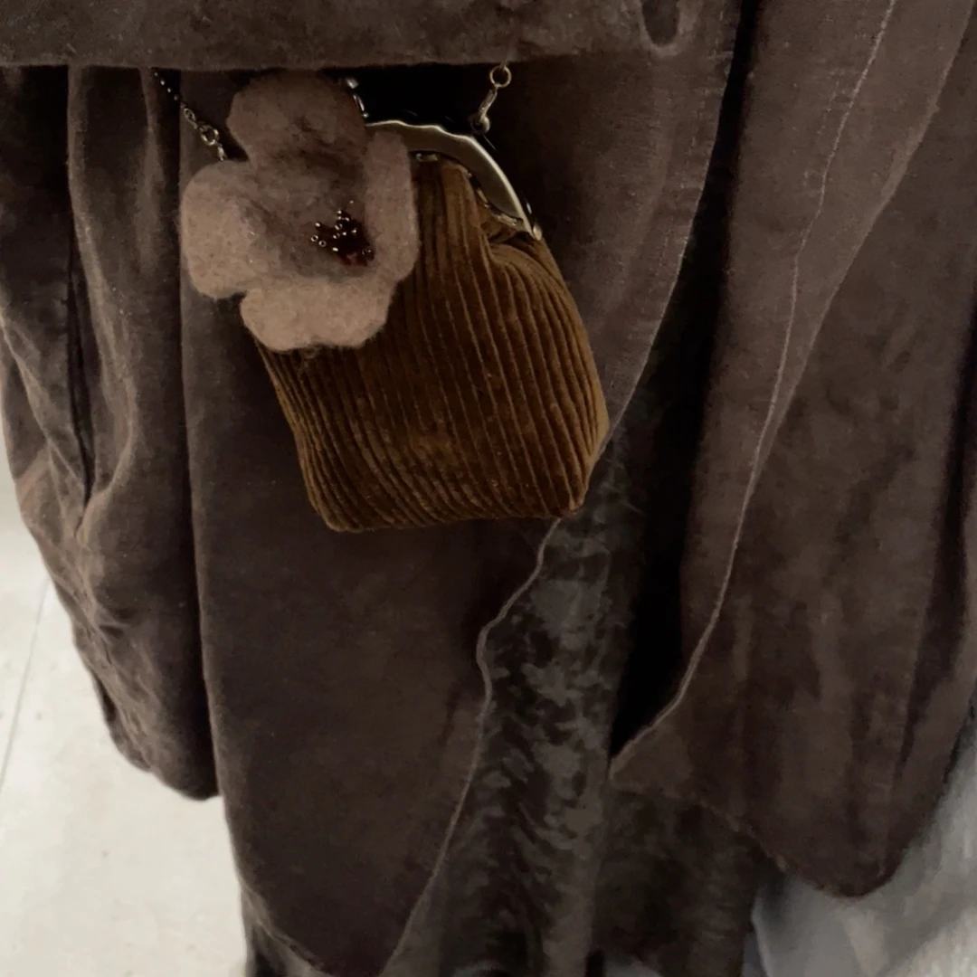 景德镇陶瓷艺术品蒜****a