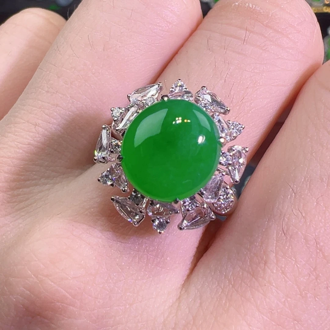 翡翠戒指18K金镶嵌戒指