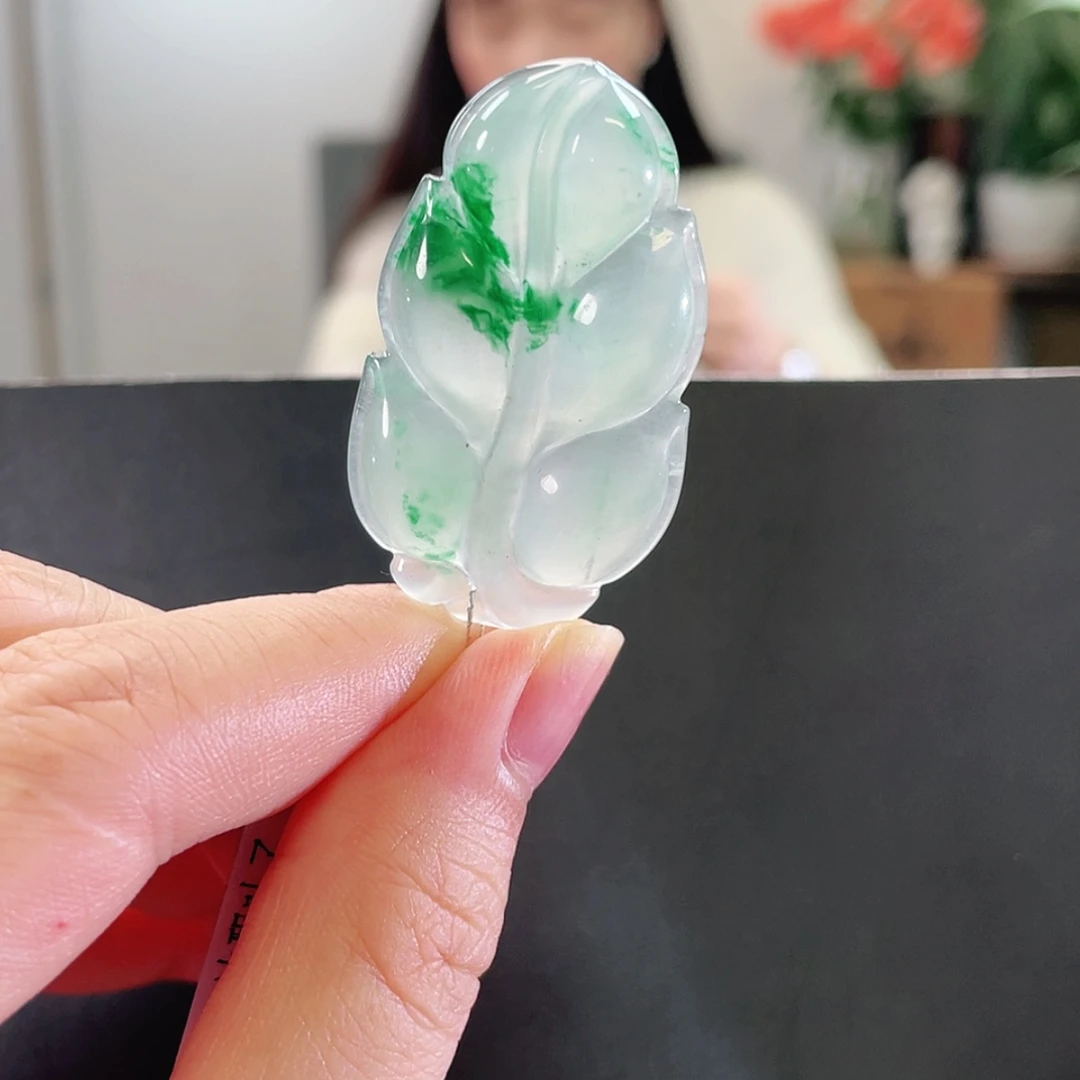 【闪购商品】颈饰未镶嵌石英质玉