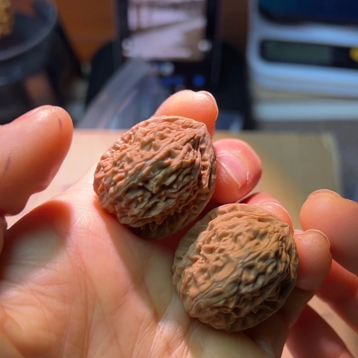 把件桃核小三角白手捻