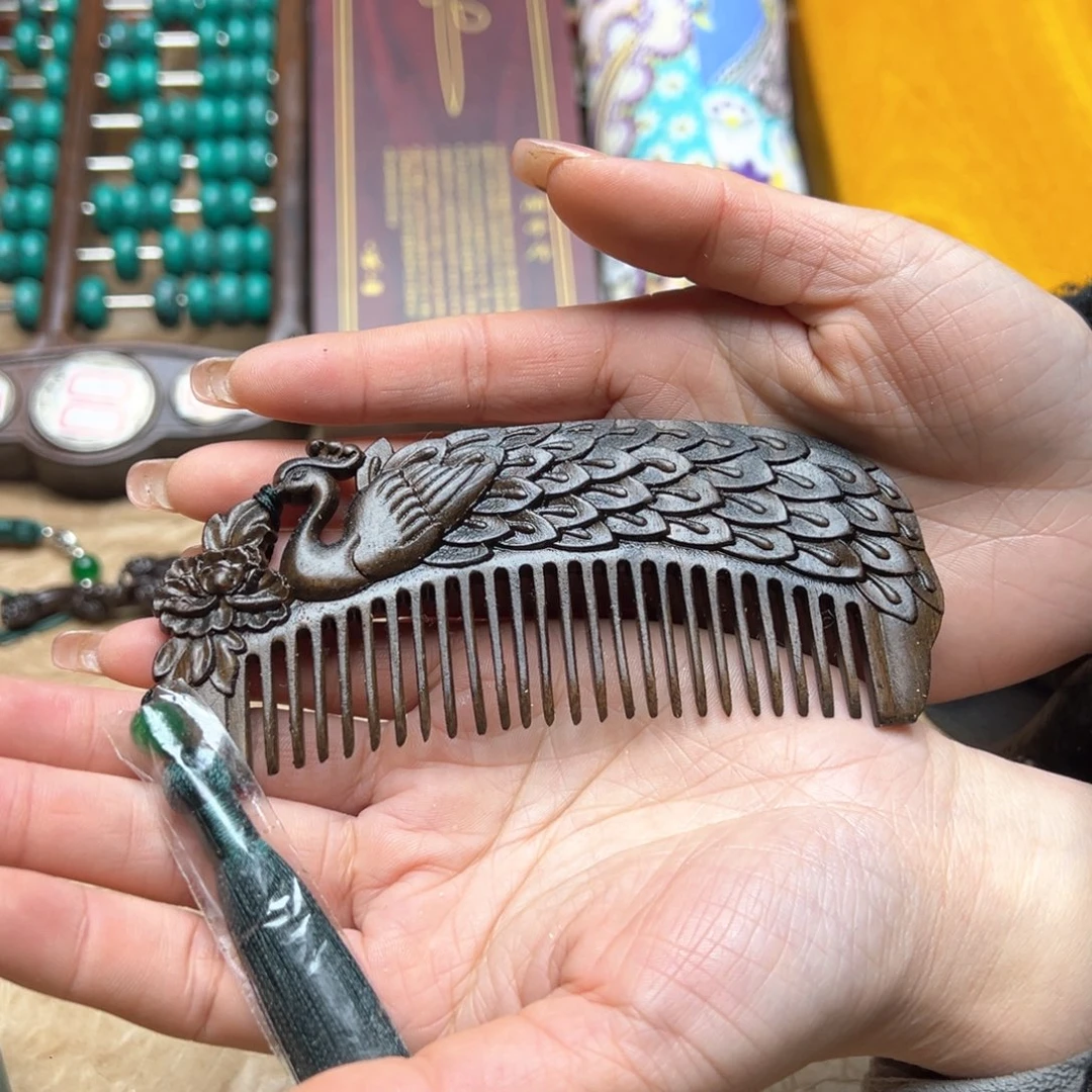 大叶紫檀（黑酸枝木类）