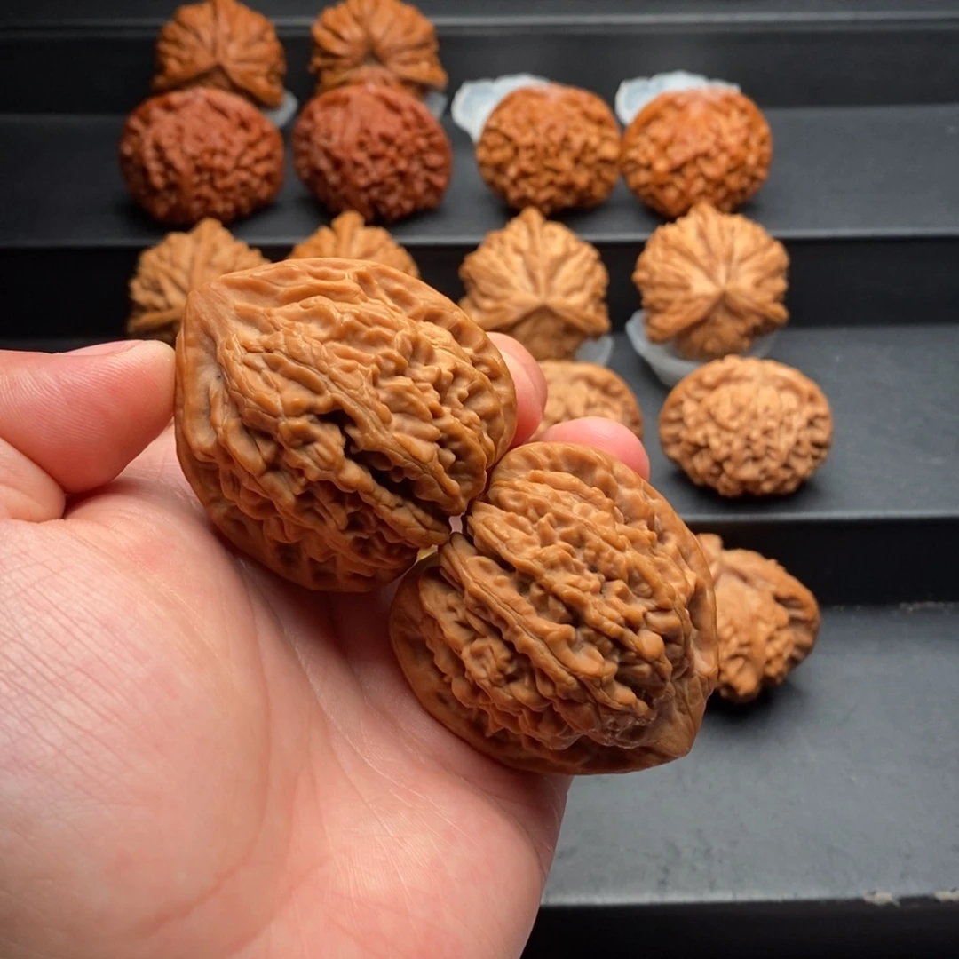 吊坠文玩核桃45岳尊